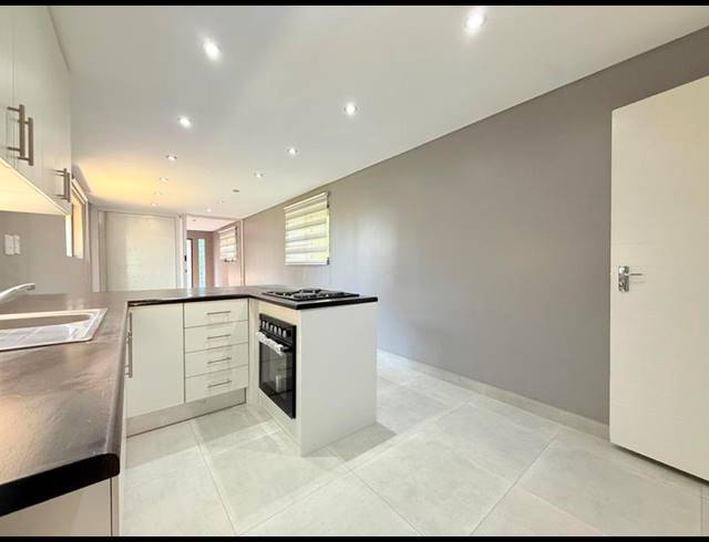 2 BEDROOM PROPERTY TO RENT IN SUNNINGDALE